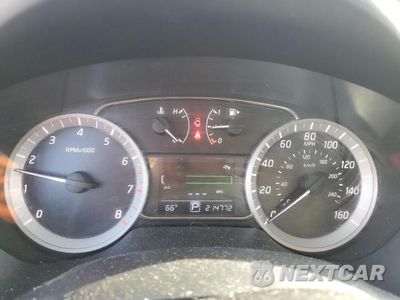Zdjęcie 9 z 12 samochodu: 2014 NISSAN SENTRA S VIN:1N4AB7AP1EN850187 - miniatura