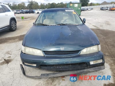 Piąte zdjęcie samochodu w środku: 1995 HONDA ACCORD EX VIN:1HGCD5551SA132122 - miniatura