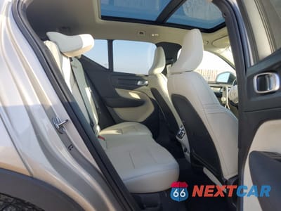 Zdjęcie 10 z 13 samochodu: 2024 VOLVO XC40 PLUS VIN:YV4L12UL7R2367275 - miniatura