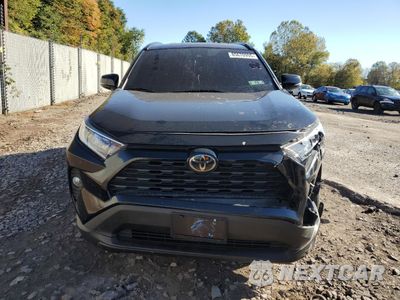 Piąte zdjęcie samochodu w środku: 2021 TOYOTA RAV4 XLE VIN:2T3P1RFV7MW155388 - miniatura
