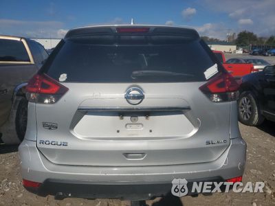 Zdjęcie 6 z 15 samochodu: 2018 NISSAN ROGUE S VIN:5N1AT2MV2JC801683 - miniatura