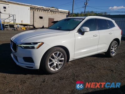 2020 VOLVO XC60 T5 MOMENTUM YV4102DK3L1423582 - główne zdjęcie licytacji z USA - miniatura