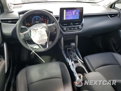 Zdjęcie 8 z 14 samochodu: 2024 TOYOTA COROLLA CROSS XLE VIN:7MUDAABG3RV085155 - miniatura