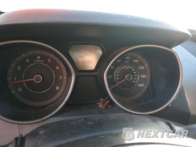 Zdjęcie 9 z 12 samochodu: 2013 HYUNDAI ELANTRA GLS VIN:5NPDH4AE0DH365914 - miniatura