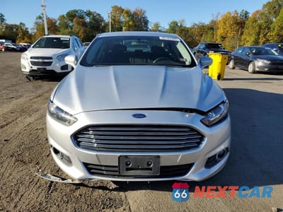 Piąte zdjęcie samochodu w środku: 2016 FORD FUSION SE VIN:3FA6P0T9XGR154151 - miniatura