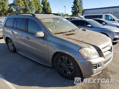 Czwarte zdjęcie samochodu z boku: 2009 MERCEDES-BENZ GL 450 4MATIC VIN:4JGBF71E19A481616 - miniatura