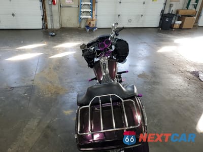 Zdjęcie 6 z 10 samochodu: 2017 HARLEY-DAVIDSON FLTRXS ROAD GLIDE SPECIAL VIN:1HD1KTC10HB648831 - miniatura