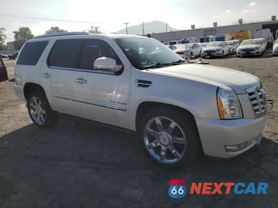 Czwarte zdjęcie samochodu z boku: 2011 CADILLAC ESCALADE PREMIUM VIN:1GYS3CEF0BR358822 - miniatura