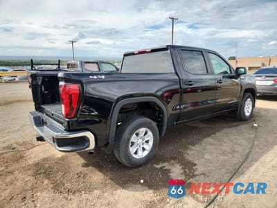 Trzecie zdjęcie samochodu z tyłu: 2025 GMC SIERRA K1500 VIN:1GTPUAEK3SZ210822 - miniatura