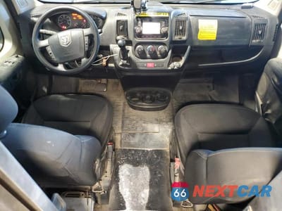 Zdjęcie 8 z 12 samochodu: 2020 RAM PROMASTER DELIVERY VAN VIN:3C6URVJG9LE139742 - miniatura
