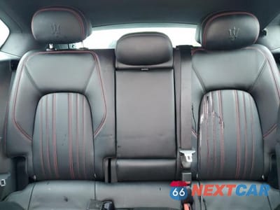 Zdjęcie 10 z 13 samochodu: 2021 MASERATI LEVANTE VIN:ZN661XUA8MX370742 - miniatura