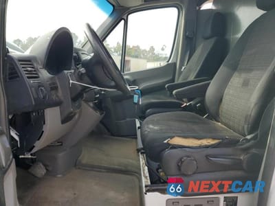 Zdjęcie 7 z 14 samochodu: 2015 MERCEDES-BENZ SPRINTER 2500 VIN:WD3PE7CC6FP147206 - miniatura