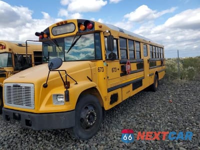 Drugie zdjęcie samochodu z przodu: 2005 THOMAS SAF-T-LINER C2 - SCHOOL BUS VIN:4UZAAXCS95CU88079 - miniatura