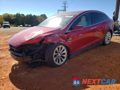 2018 TESLA MODEL X 5YJXCBE46JF135726 - główne zdjęcie licytacji z USA - miniatura