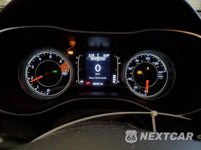 Zdjęcie 9 z 14 samochodu: 2019 JEEP CHEROKEE LATITUDE PLUS VIN:1C4PJMLB1KD453488 - miniatura