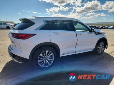 Trzecie zdjęcie samochodu z tyłu: 2024 INFINITI QX50 LUXE VIN:3PCAJ5BB1RF109353 - miniatura