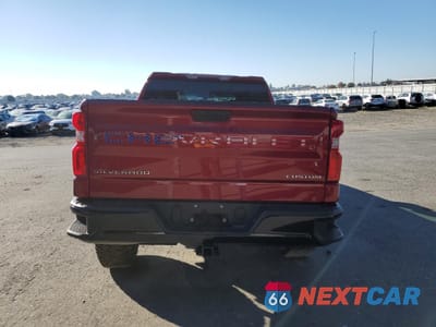 Zdjęcie 6 z 14 samochodu: 2020 CHEVROLET SILVERADO K1500 TRAIL BOSS CUSTOM VIN:3GCPYCEH8LG236872 - miniatura