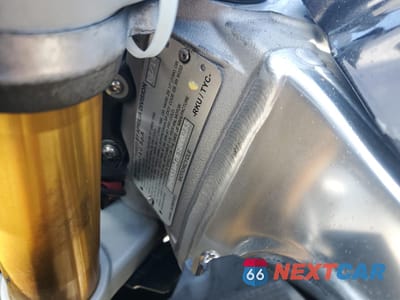 Zdjęcie 9 z 10 samochodu: 2014 APRILIA RSV4 R VIN:ZD4RKUA47ES000233 - miniatura
