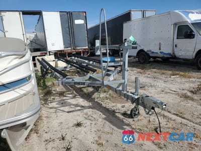 Główne zdjęcie samochodu: 2019 GENESIS MBPT22-2 BOAT TRAILER VIN:5KYMB2222K1019530 - miniatura