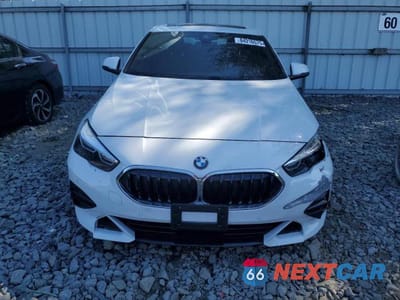 Piąte zdjęcie samochodu w środku: 2024 BMW 228XI VIN:WBA73AK09R7R34040 - miniatura