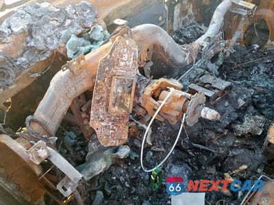 Zdjęcie 9 z 11 samochodu: 2016 CHEVROLET SILVERADO K1500 LT VIN:3GCUKREC1GG141085 - miniatura