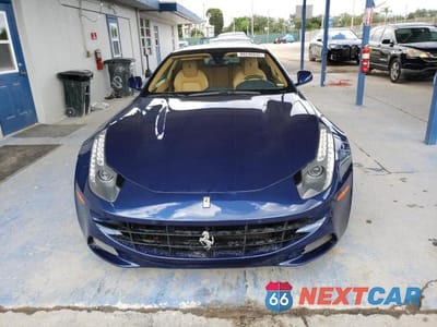 Piąte zdjęcie samochodu w środku: 2015 FERRARI FF VIN:ZFF73SKA8F0204871 - miniatura