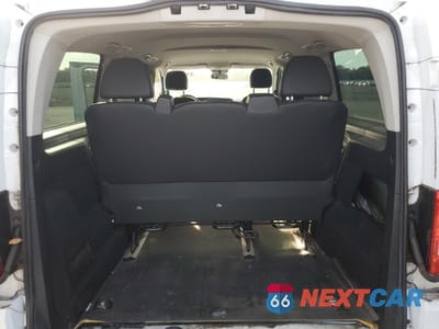 Zdjęcie 10 z 13 samochodu: 2016 MERCEDES-BENZ METRIS VIN:WD4PG2EE6G3154088 - miniatura