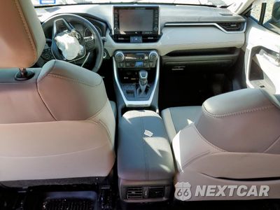 Zdjęcie 8 z 13 samochodu: 2022 TOYOTA RAV4 XLE PREMIUM VIN:2T3C1RFVXNC177547 - miniatura