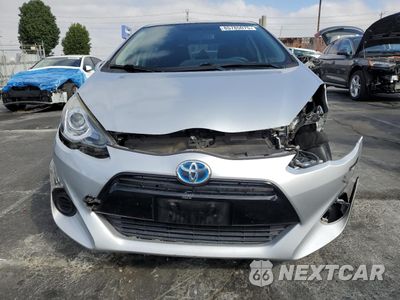 Piąte zdjęcie samochodu w środku: 2015 TOYOTA PRIUS C VIN:JTDKDTB31F1102450 - miniatura