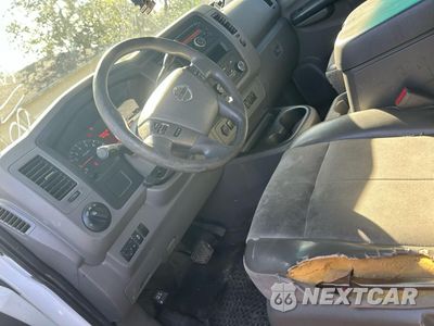 Zdjęcie 14 z 14 samochodu: 2017 NISSAN NV 2500 S VIN:1N6BF0LY5HN811345 - miniatura