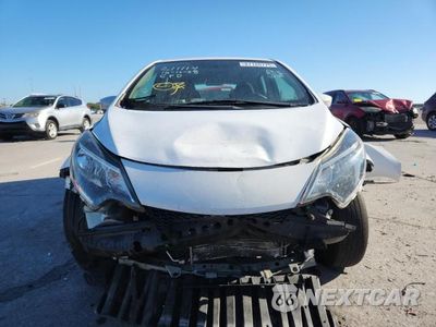 Piąte zdjęcie samochodu w środku: 2017 NISSAN VERSA NOTE S VIN:3N1CE2CPXHL380565 - miniatura