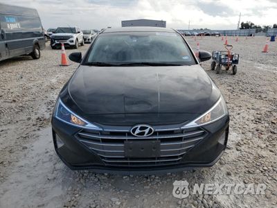 Piąte zdjęcie samochodu w środku: 2020 HYUNDAI ELANTRA SEL VIN:5NPD84LF8LH578713 - miniatura