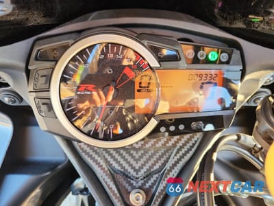 Zdjęcie 7 z 10 samochodu: 2025 SUZUKI GSX-R600 VIN:JS1GN7FA3S7101756 - miniatura