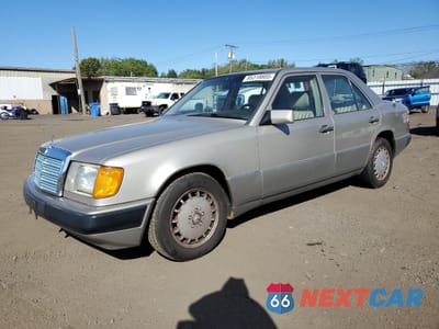 1990 MERCEDES-BENZ 300 E 2.6 WDBEA26D2LB221888 - główne zdjęcie licytacji z USA - miniatura