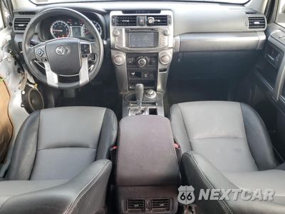 Zdjęcie 8 z 15 samochodu: 2019 TOYOTA 4RUNNER SR5/SR5 PREMIUM VIN:JTEBU5JR6K5680026 - miniatura