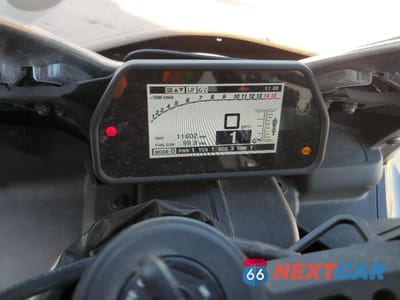 Zdjęcie 7 z 10 samochodu: 2024 YAMAHA YZFR1 VIN:JYARN66E5RA004093 - miniatura