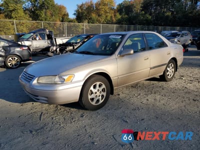 1997 TOYOTA CAMRY CE 4T1BF22KXVU900658 - główne zdjęcie licytacji z USA - miniatura