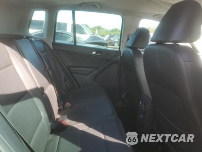 Zdjęcie 10 z 13 samochodu: 2011 VOLKSWAGEN TIGUAN S VIN:WVGBV7AX5BW527753 - miniatura