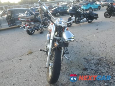 Drugie zdjęcie samochodu z przodu: 2003 HONDA VT750 CDD VIN:JH2RC44F83M102929 - miniatura