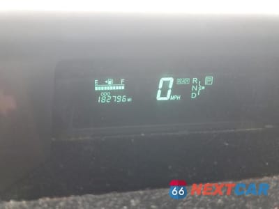 Zdjęcie 9 z 12 samochodu: 2005 TOYOTA PRIUS BASE VIN:JTDKB20U453021442 - miniatura