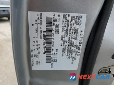 Zdjęcie 12 z 14 samochodu: 2006 LINCOLN TOWN CAR SIGNATURE LIMITED VIN:1LNHM82V46Y649756 - miniatura