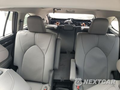 Zdjęcie 10 z 15 samochodu: 2020 TOYOTA HIGHLANDER LIMITED VIN:5TDDZRBH2LS025627 - miniatura