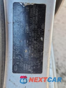Zdjęcie 14 z 16 samochodu: 2005 KIA SPECTRA5 VIN:KNAFE161X55075460 - miniatura