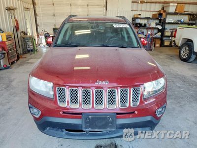 Piąte zdjęcie samochodu w środku: 2015 JEEP COMPASS LATITUDE VIN:1C4NJDEBXFD412187 - miniatura