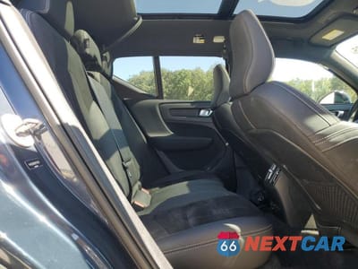 Zdjęcie 10 z 13 samochodu: 2022 VOLVO XC40 P8 RECHARGE PLUS VIN:YV4ED3UR2N2716783 - miniatura
