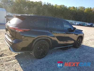 Trzecie zdjęcie samochodu z tyłu: 2024 TOYOTA HIGHLANDER XSE VIN:5TDKDRAHXRS530993 - miniatura
