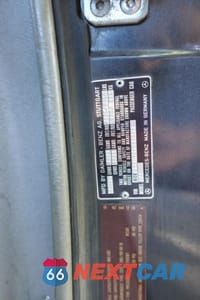 Zdjęcie 10 z 15 samochodu: 1986 MERCEDES-BENZ 560 SL VIN:WDBBA48D4GA047068 - miniatura