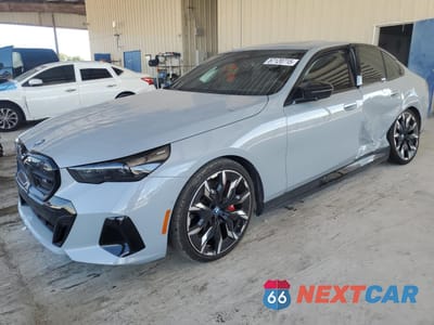 2024 BMW I5 M60 WBY43FK00RCR76606 - główne zdjęcie licytacji z USA - miniatura
