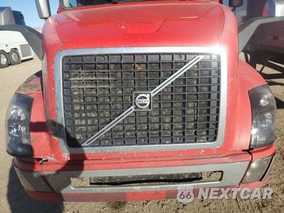 Zdjęcie 7 z 10 samochodu: 2018 VOLVO VNL SEMI TRUCK VIN:4V4NC9EH1JN995669 - miniatura