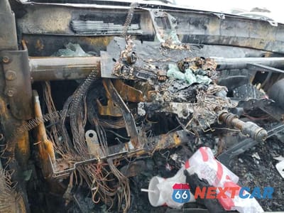 Zdjęcie 9 z 12 samochodu: 2003 FORD F250 SUPER DUTY VIN:1FTNW21PX3ED30778 - miniatura